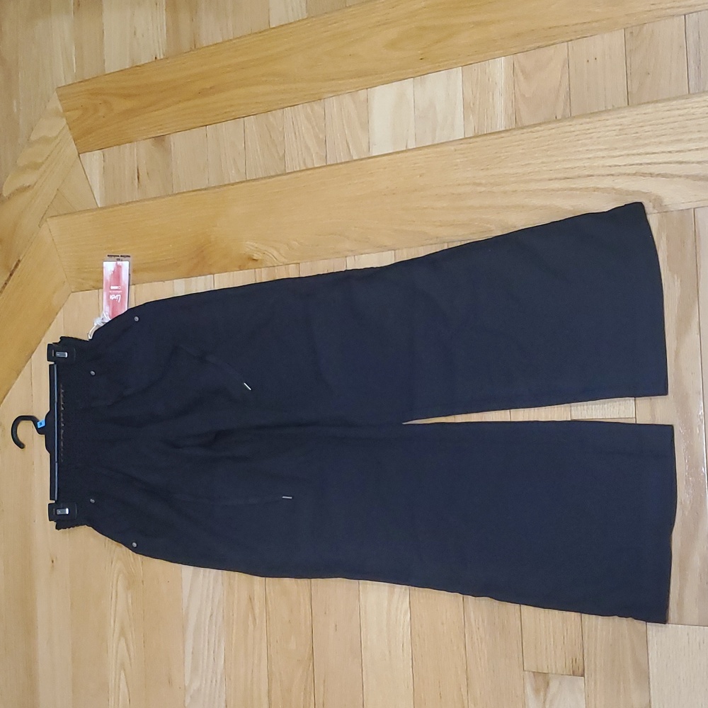 NWT CI SONO, size medium, black, wide leg, linen pants with stretchy waistband.